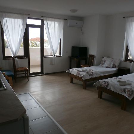 Aleksandrovo Apartments Eksteriør billede