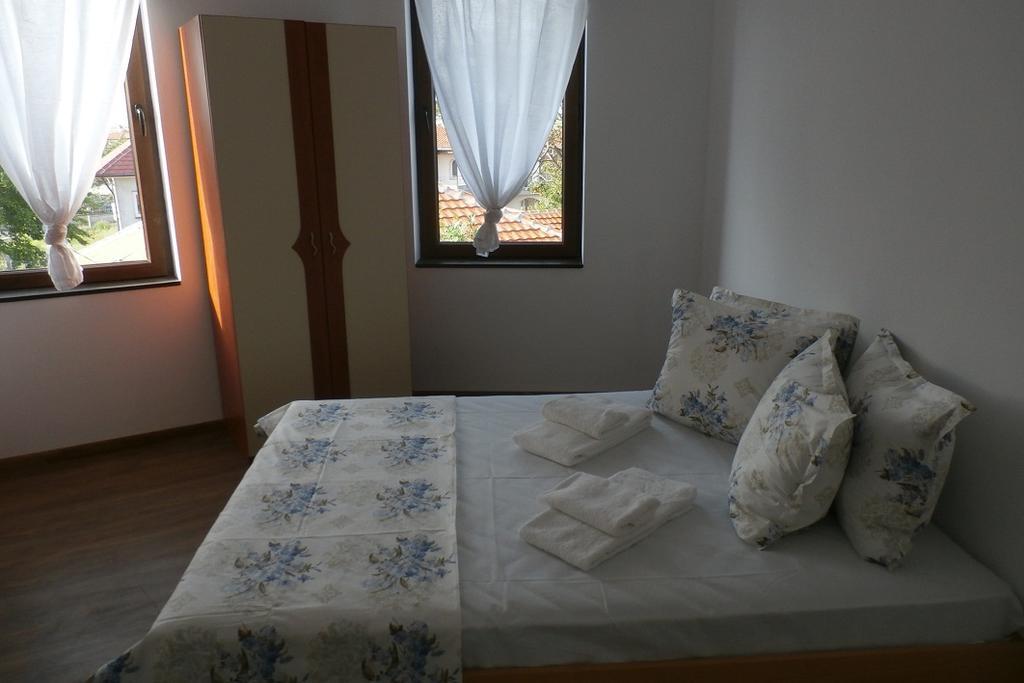 Aleksandrovo Apartments Eksteriør billede