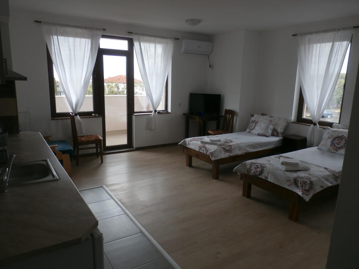 Aleksandrovo Apartments Eksteriør billede